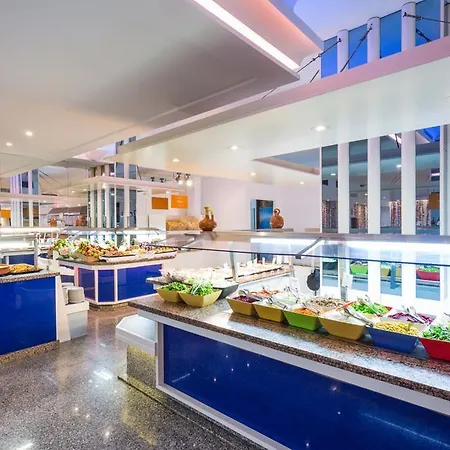 Hyde Ibiza كالا يونغا